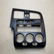 Консоль салона (центральная часть) для Nissan Primera P11