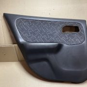 Обшивка двери задней левой (дверная карта) для Nissan Primera P11