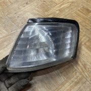 Поворотник левый для Nissan Primera P11