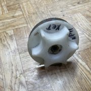 Крепление запаски для Nissan Primera P11