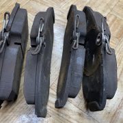 Тормозные колодки передние для Nissan Primera P11