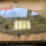 Стекло двери передней правой для Nissan Primera P11