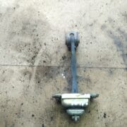 Ограничитель открывания двери для Nissan Primera P11