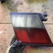 Фонарь крышки багажника левый для Nissan Primera P11