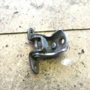 Петля двери задней левой для Nissan Primera P11