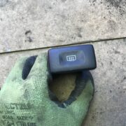 Кнопка подогрева заднего стекла для Nissan Primera P11