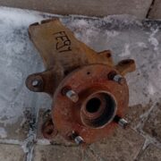 Ступица передняя левая для Ford Escort 5