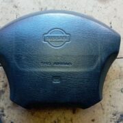 Подушка безопасности водителя для Nissan Primera P11