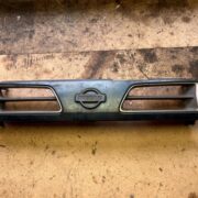 Решетка радиатора для Nissan Primera P10