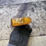 Повторитель передний правый для Nissan Primera P10