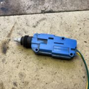 Активатор (привод) замка двери для Nissan Primera P10