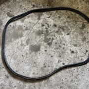 Уплотнитель двери задней левой для Nissan Primera P10