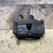 Суппорт передний правый для Nissan Primera P10