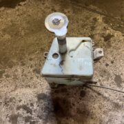 Бачок омывателя для Nissan Primera P10