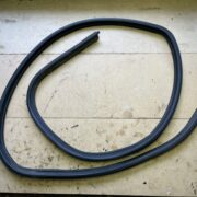 Уплотнитель двери задней правой для Opel Omega B