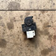 Кнопка стеклоподъемника переднего правого для Nissan Almera N15