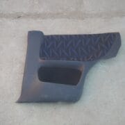 Обшивка двери задней правой (дверная карта) для Opel Astra F