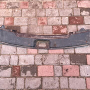 Накладка замка багажника для Renault Laguna I