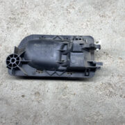 Ручка внутренняя задняя левая для Renault Laguna I