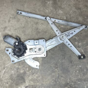 Стеклоподъемник электрический передний правый для Renault Laguna I