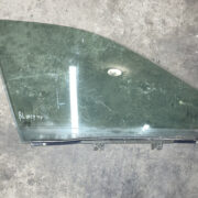 Стекло двери передней правой для Renault Laguna I