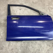 Дверь передняя правая для Mazda Xedos 6 I