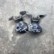 Петля двери задней правой для Mazda Xedos 6 I