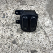 Кнопка подогрева заднего стекла для Mazda Xedos 6 I