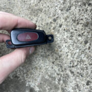 Кнопка аварийной сигнализации для Mazda Xedos 6 I