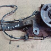 Кулак поворотный левый для Rover 400 HH-R