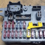 Блок предохранителей для Rover 45