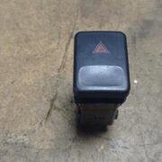 Кнопка аварийной сигнализации для Rover 200 R3