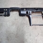 Консоль салона (центральная часть) для Mazda 626 GE