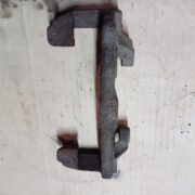 Скоба суппорта переднего для Ford Sierra I Рестайлинг