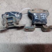 Петля двери передней левой для Rover 200 R3