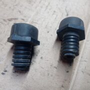 Отбойник капота (демпфер) для Ford Escort 5