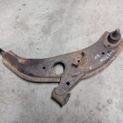 Рычаг передний левый для Mazda 626 GE