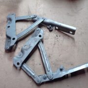 Петля капота для Opel Vectra B