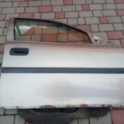 Дверь передняя правая для Opel Vectra B