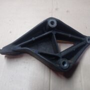 Кронштейн для Opel Vectra B