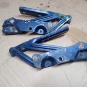 Петля капота для Opel Vectra B