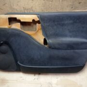 Обшивка двери передней правой (дверная карта) для Opel Vectra B