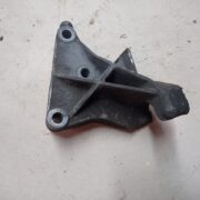 Кронштейн для Opel Vectra B