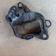 Кронштейн для Opel Vectra B