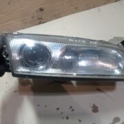 Фара правая для Mazda 626 GE