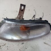 Поворотник левый для Mazda 626 GE