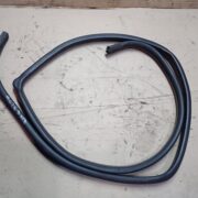 Уплотнитель двери задней левой для Mazda 626 GE