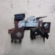 Кнопка открытия лючка топливного бака для Mazda 626 GE