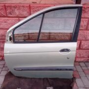 Дверь передняя левая для Renault Scenic I