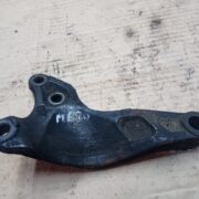 Кронштейн КПП для Mazda 626 GE